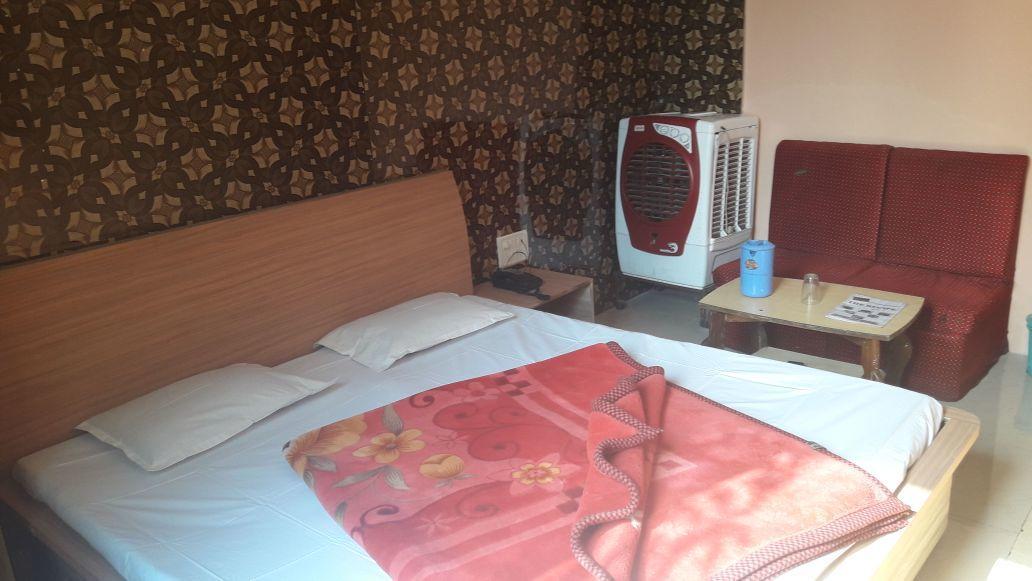 Hotel Parikalp Pachmarhī Zewnętrze zdjęcie