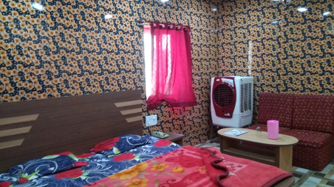 Hotel Parikalp Pachmarhī Zewnętrze zdjęcie